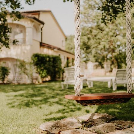 Bed And Breakfast Kolo Adults Only Buzinija Bagian luar foto