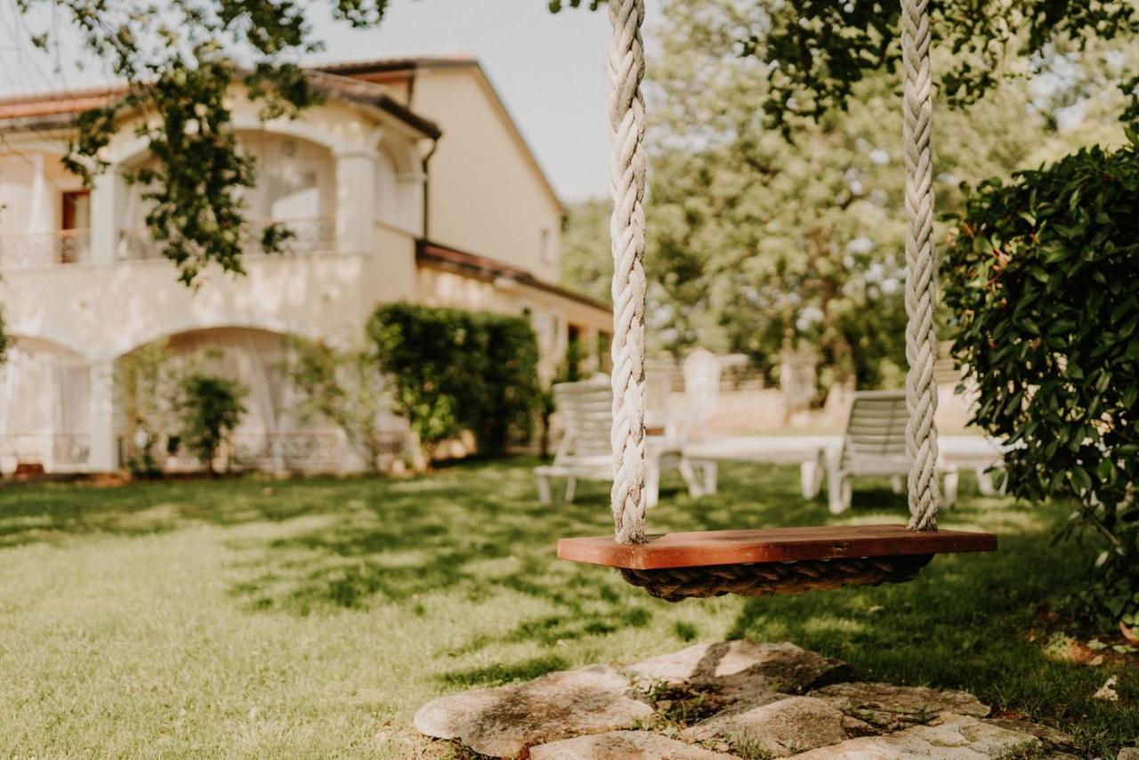 Bed And Breakfast Kolo Adults Only Buzinija Bagian luar foto