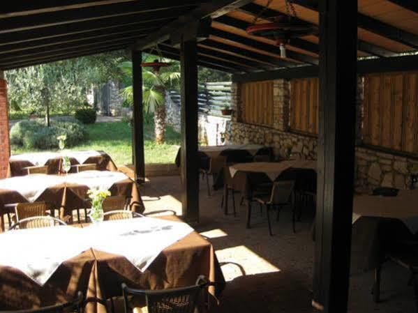 Bed And Breakfast Kolo Adults Only Buzinija Bagian luar foto
