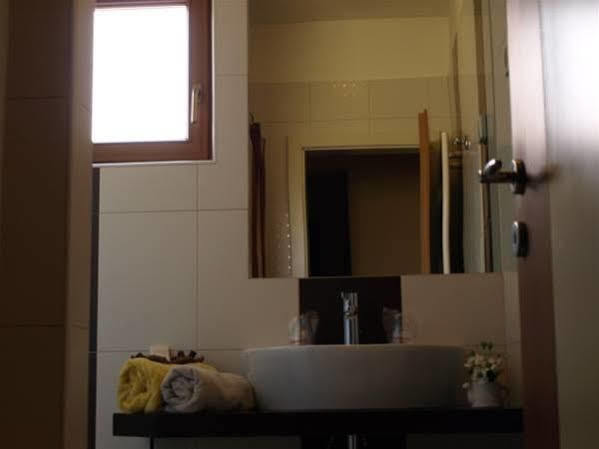 Bed And Breakfast Kolo Adults Only Buzinija Bagian luar foto